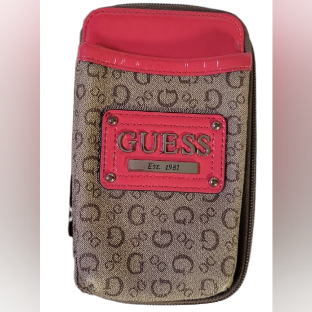 •𝙂-𝙗𝙮 𝙂𝙐𝙀𝙎𝙎•𝙒𝘼𝙇𝙇𝙀𝙏 - Picture 4 of 7